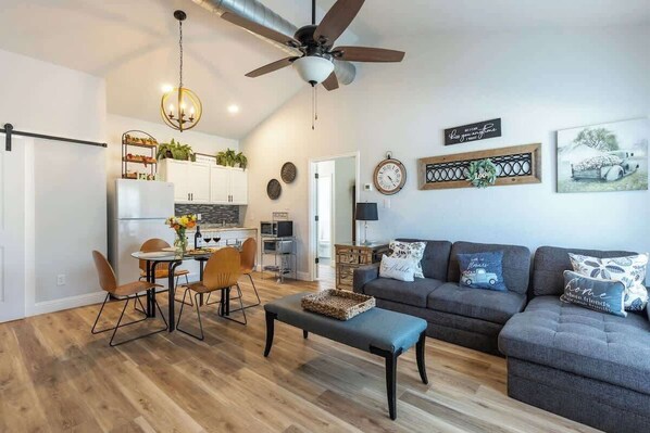 Cabin, Multiple Beds, Hot Tub (150 Westridge Ln) | Living area | TV