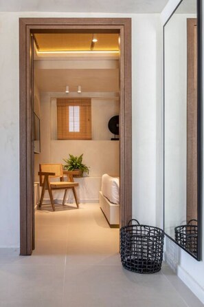 7 bedrooms - Beach Access Suites With Breakfast (Agios Nikolaos)