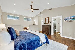 4 bedrooms, individually decorated, individually furnished, free WiFi