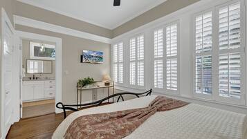 4 عدّة غرف نوم وبديكورات فريدة لكل غرفة وطراز فريد لكل وحدة