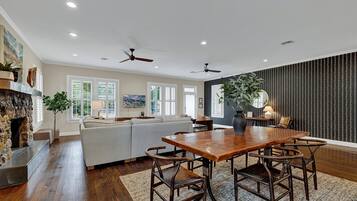 تناول الطعام