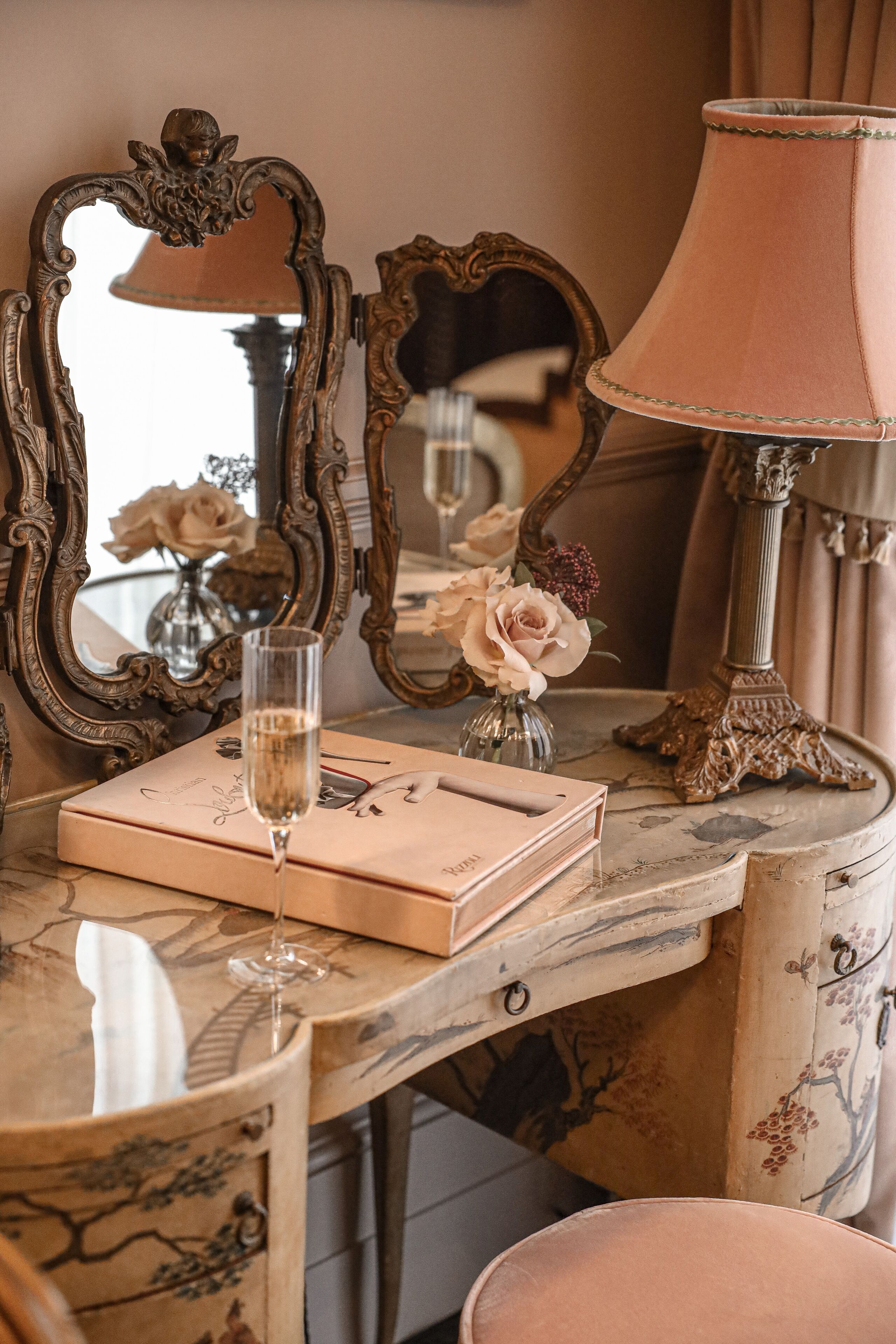 ห้องฮันนีมูนดับเบิล | ผ้าปูที่นอนฝ้ายอียิปต์, เครื่องนอนระดับพรีเมียม, ผ้านวมขนเป็ด