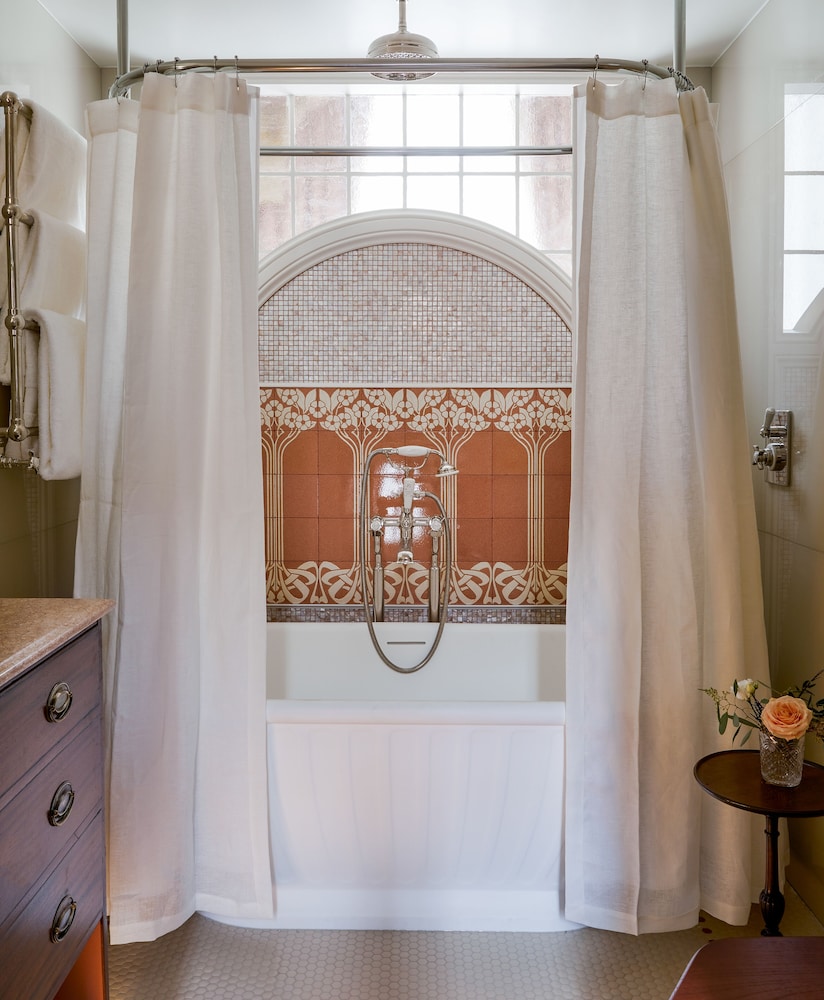 Henry's Townhouse, Marylebone by null