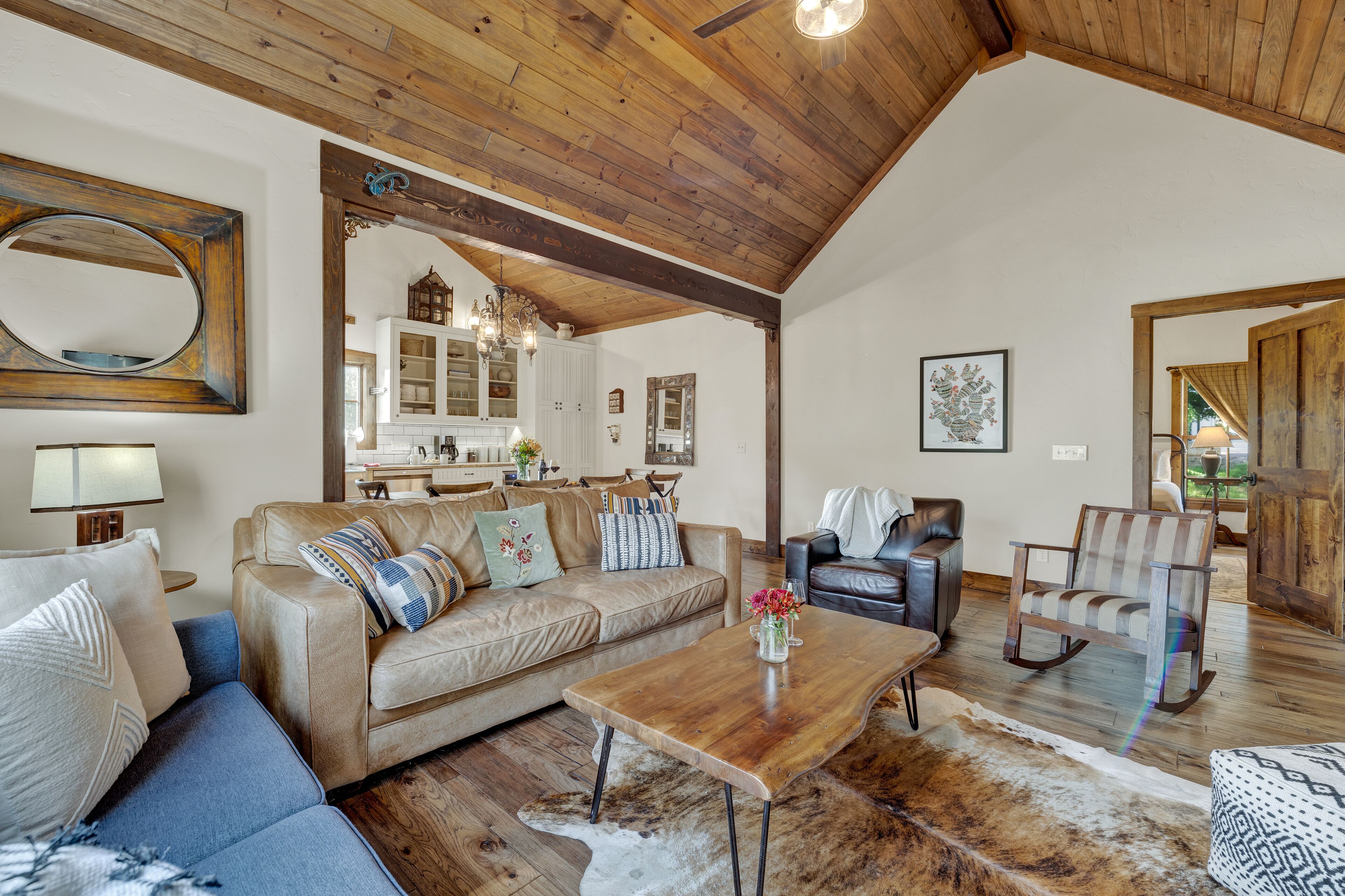 House, Multiple Beds, Hot Tub | Living area | TV