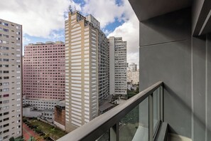Superior Studio (DESATIVADO) | Balcony - 360 VN Consolação by Housi (São Paulo)