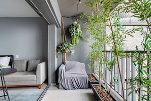 Estúdio standard (648315) | Sacada