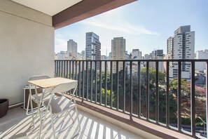 Basic Studio (418861) | Lanai - 360 SP Code (São Paulo)