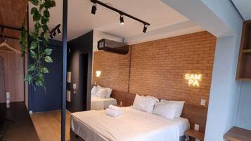 Business Studio (DESATIVADO) | Desk, free WiFi