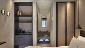 Executive Room with Outdoor Hot Tub