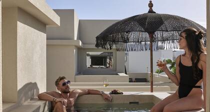 Alaso Design Suites - Adults Only