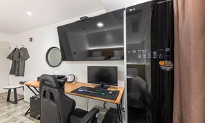 Business Twin Room (B)