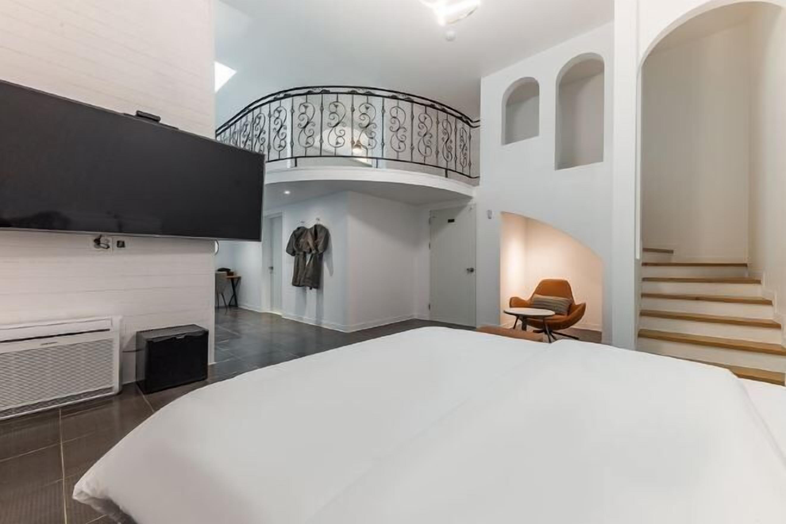 特色装修、特色家居、免费 WiFi、床单