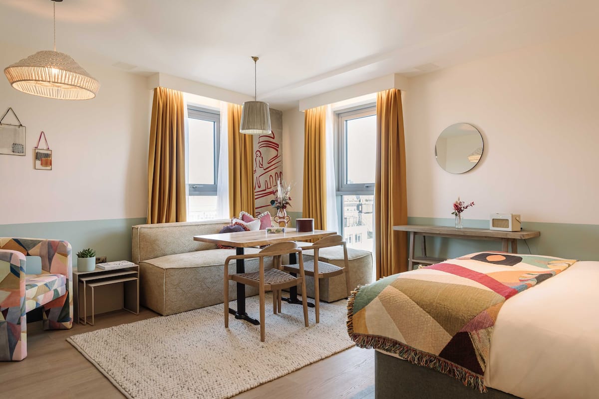 accessible suite | living area | smart tv, streaming services
