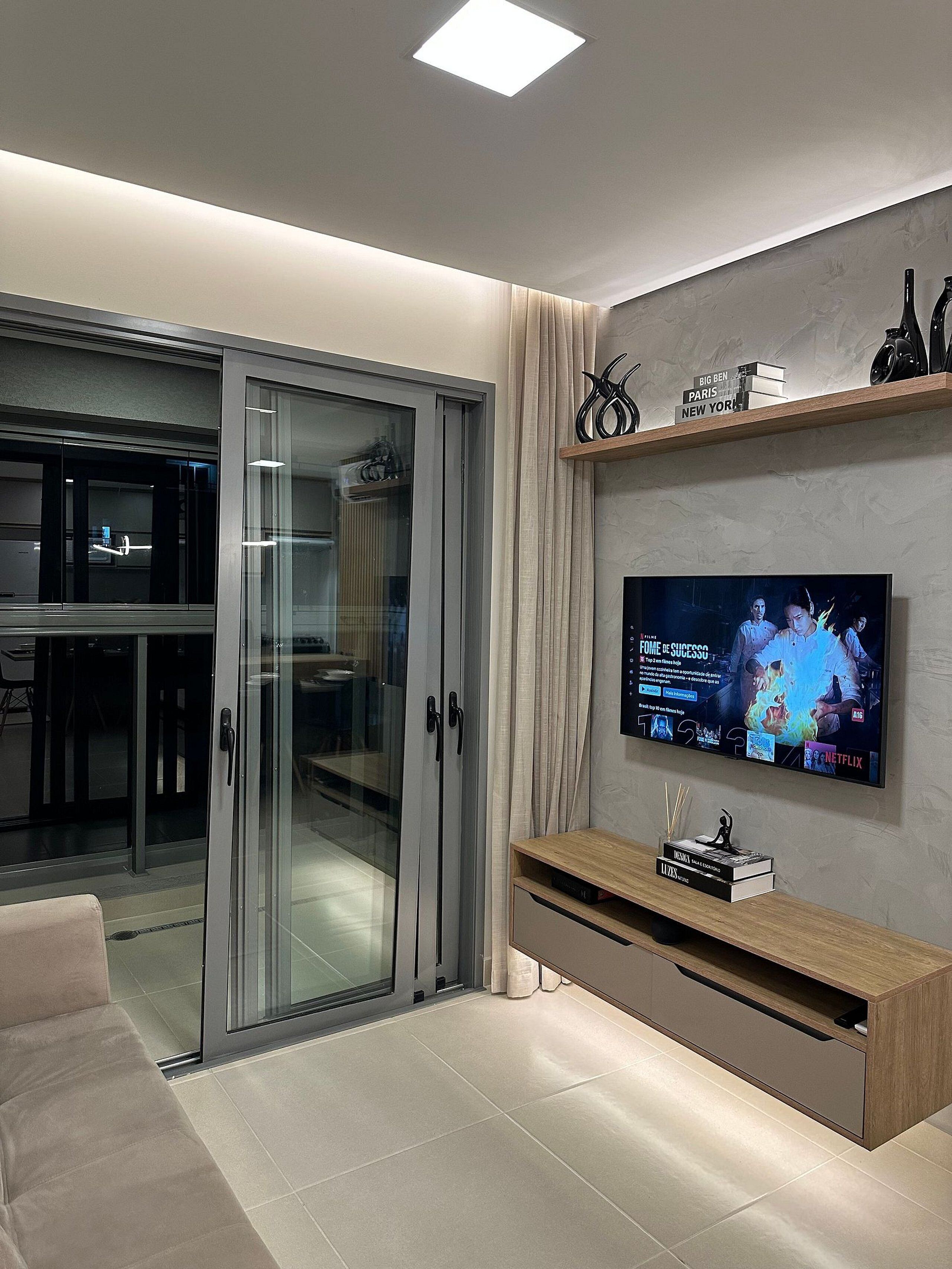 Apartamento conforto | Área de estar | Smart TV