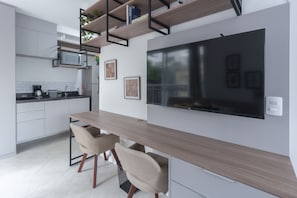Exclusive Studio (457390) | Living area | Smart TV, Netflix, streaming services - 360 Ascent Paulista (São Paulo)