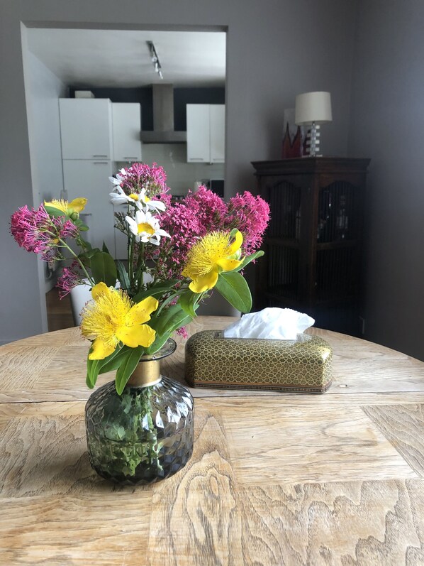 Impeccable 2bed Apartment in London Reviews, Deals & Photos 2024