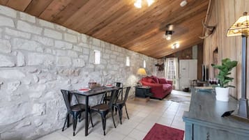 Cabin, Multiple Beds, Patio (3499 W US Hwy 290) | Interior