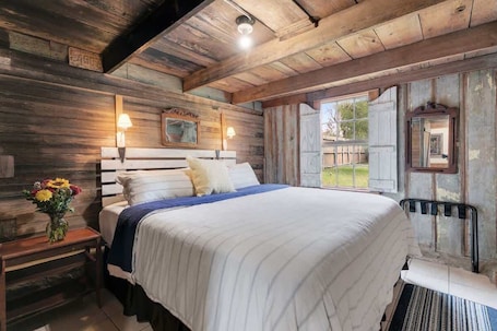 Cabin, Multiple Beds, Patio (3499 W US Hwy 290) | 2 bedrooms, individually decorated, individually furnished, bed sheets