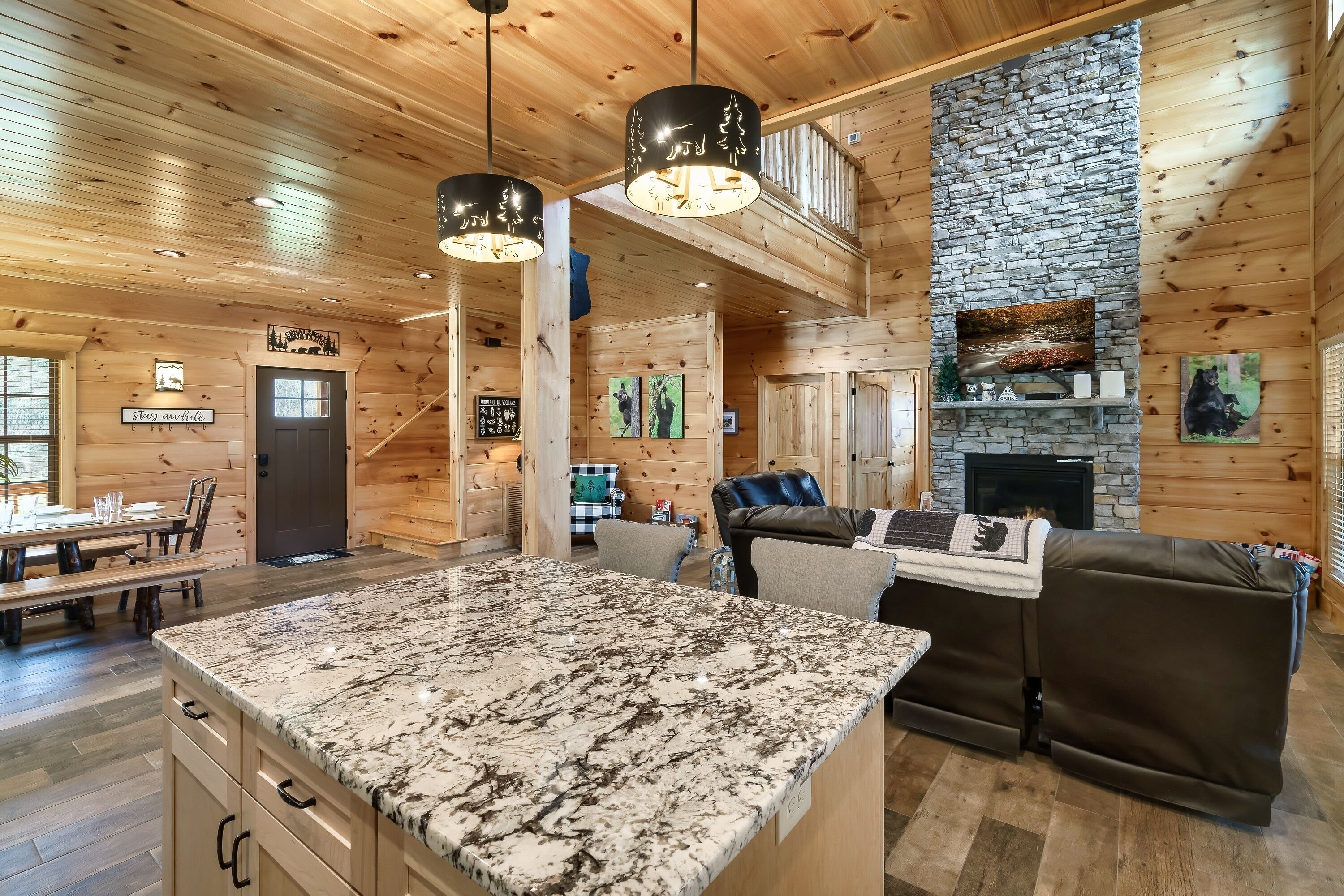 Cabin, Multiple Beds, Hot Tub | Private kitchen | Fridge, microwave, oven, stovetop