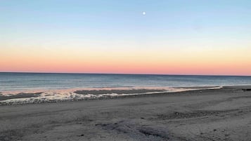 Nær stranden