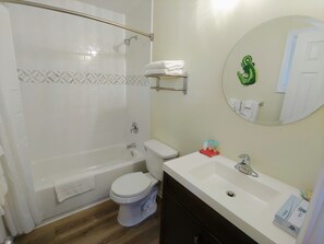 Comfort Single Room | Bathroom
