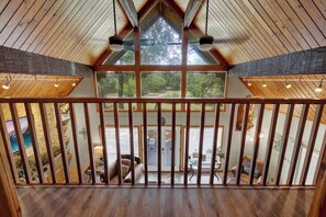 Casa, varias camas, bañera de hidromasaje (324 Waterway Pass) | Interior