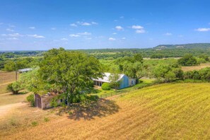 Property grounds - Historic Log Cabin Retreat Near Town on 5 Acres! (Fredericksburg)
