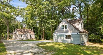 Serenity Studio · Adorable & Spacious Studio with Full Kitchen near HPU