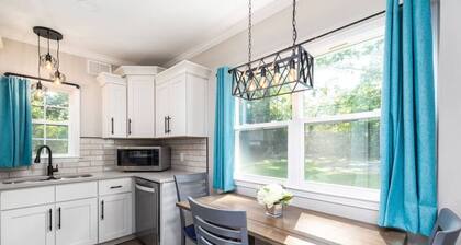 Quietude Place · Stylish 2 Bedroom House with Full Kitchen near HPU