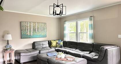 Tranquility Cottage · Private Peaceful Surroundings Near HPU and Everything!