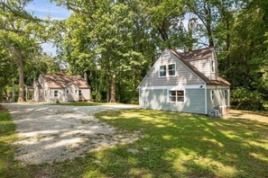 Exterior - Tranquility Cottage · Private Peaceful Surroundings Near HPU and Everything! (High Point)