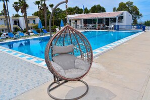 Apartment | Pool | Outdoor pool