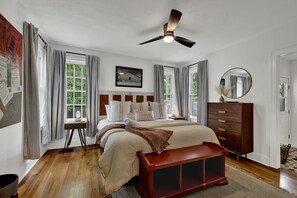 House, Multiple Beds, Patio | 4 bedrooms, individually decorated, free WiFi, bed sheets - Walk 2 Main Hot Tub Putt-putt (Fredericksburg)