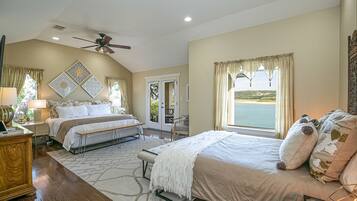 Rumah, Beberapa Tempat Tidur, patio | 4 kamar tidur dan didekorasi berbeda-beda