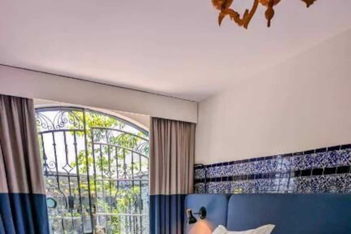 Basic Room, 1 Bedroom | Desk, laptop workspace, iron/ironing board, free WiFi