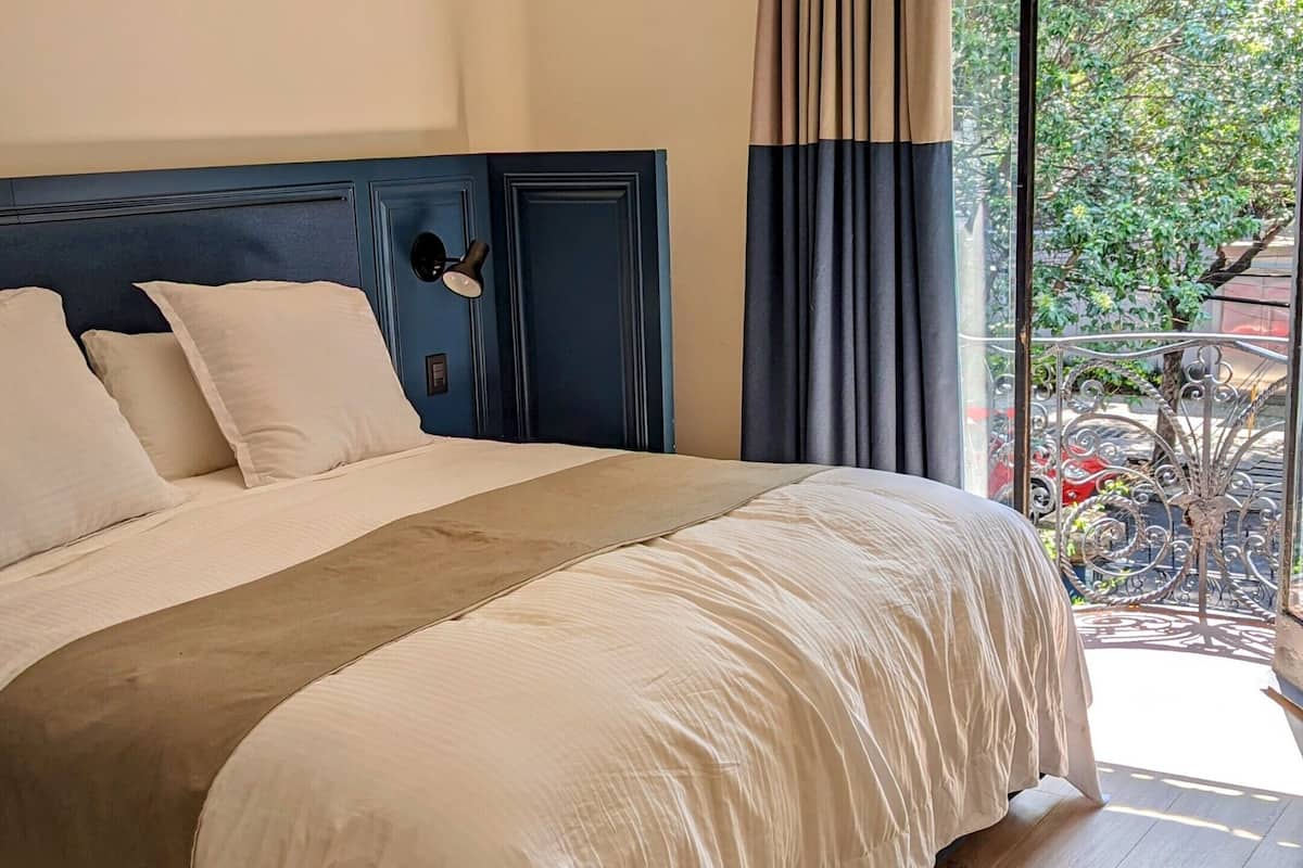 1 bedroom, desk, laptop workspace, iron/ironing board