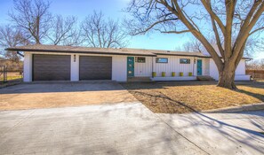 บริเวณภายนอก