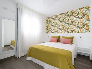 1 chambre, fer et planche Ă repasser, Wi-Fi gratuit, draps fournis