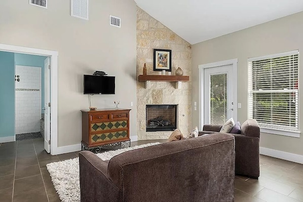 Cottage, 1 King Bed, Patio, Mountain View | Living area | TV, fireplace - Luxury Cottage With Views-fireplace-spa Bath (Fredericksburg)