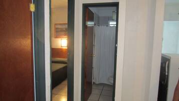 Standard Apartment | Bathroom