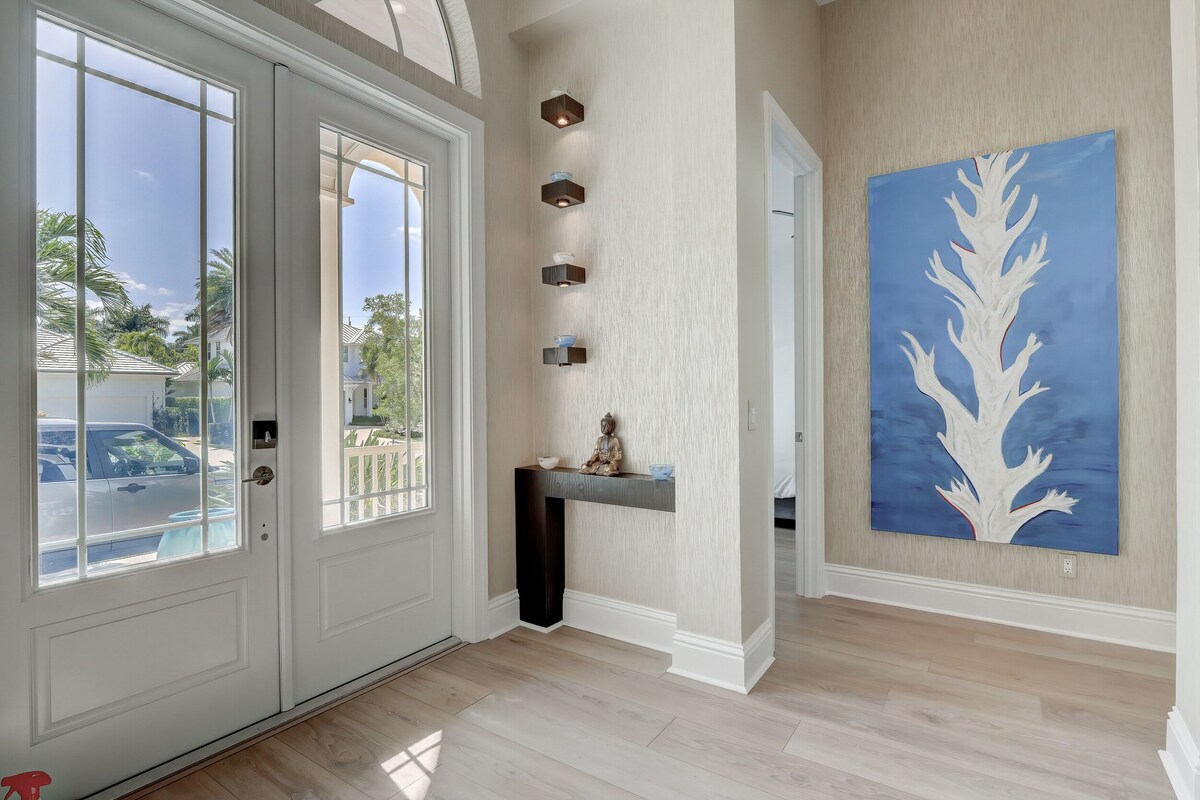 Photo 3 of Entertainer's Dream - Naples, FL