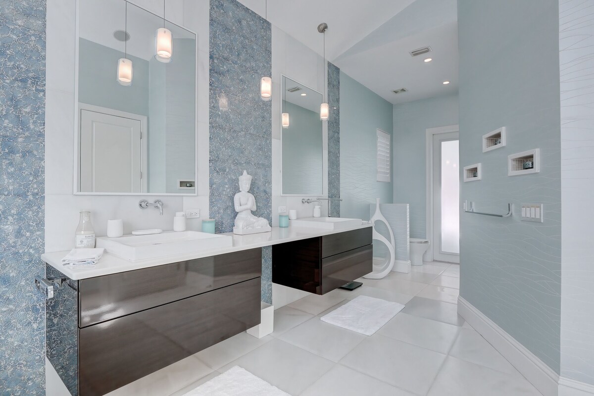 Photo 10 of Entertainer's Dream - Naples, FL