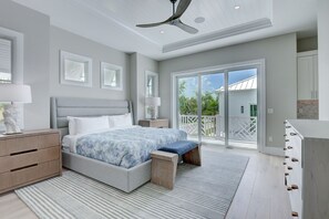5 bedrooms, iron/ironing board, WiFi, bed sheets