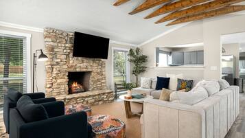 House, Multiple Beds, Patio | Living area | TV