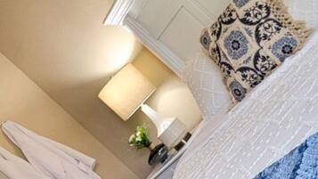 2 chambres, fer et planche Ă repasser, Wi-Fi gratuit, draps fournis