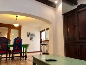 Interni
