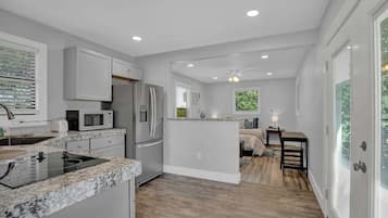 House, 1 Queen Bed, Patio (682 Old Comfort Gst) | Private kitchen | Coffee/tea maker