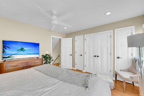 3 bedrooms, iron/ironing board, travel cot, WiFi