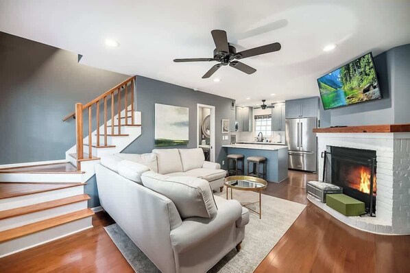 TV, fireplace, offices