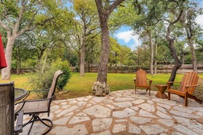 Terrace/patio - Luxury Home Just 5 min From Main St (Fredericksburg)